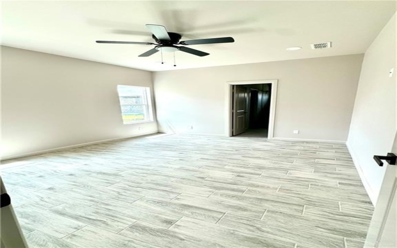 2017 Salvador Avenue, Weslaco, TX 78596, 3 Bedrooms Bedrooms, ,2 BathroomsBathrooms,Residential,For Sale,2017 Salvador Avenue,0,488223