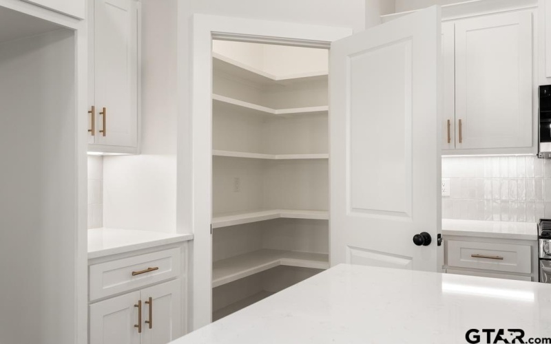 9248 Villas Ct, Tyler, TX 75703, 4 Bedrooms Bedrooms, ,2 BathroomsBathrooms,Residential,For Sale,9248 Villas Ct,0,25017340