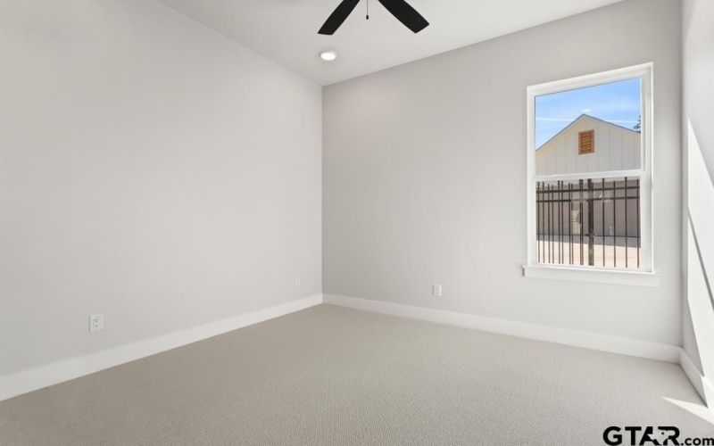 9248 Villas Ct, Tyler, TX 75703, 4 Bedrooms Bedrooms, ,2 BathroomsBathrooms,Residential,For Sale,9248 Villas Ct,0,25017340