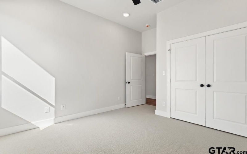 9248 Villas Ct, Tyler, TX 75703, 4 Bedrooms Bedrooms, ,2 BathroomsBathrooms,Residential,For Sale,9248 Villas Ct,0,25017340