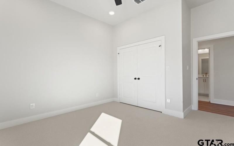 9248 Villas Ct, Tyler, TX 75703, 4 Bedrooms Bedrooms, ,2 BathroomsBathrooms,Residential,For Sale,9248 Villas Ct,0,25017340