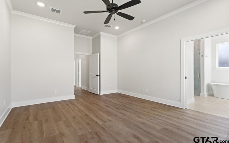 9248 Villas Ct, Tyler, TX 75703, 4 Bedrooms Bedrooms, ,2 BathroomsBathrooms,Residential,For Sale,9248 Villas Ct,0,25017340