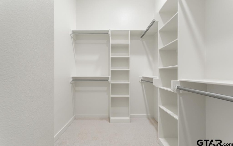 9248 Villas Ct, Tyler, TX 75703, 4 Bedrooms Bedrooms, ,2 BathroomsBathrooms,Residential,For Sale,9248 Villas Ct,0,25017340