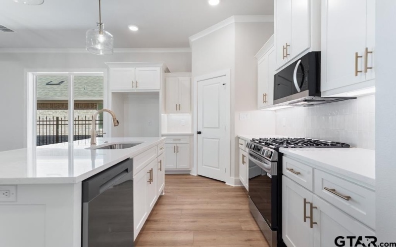 9248 Villas Ct, Tyler, TX 75703, 4 Bedrooms Bedrooms, ,2 BathroomsBathrooms,Residential,For Sale,9248 Villas Ct,0,25017340