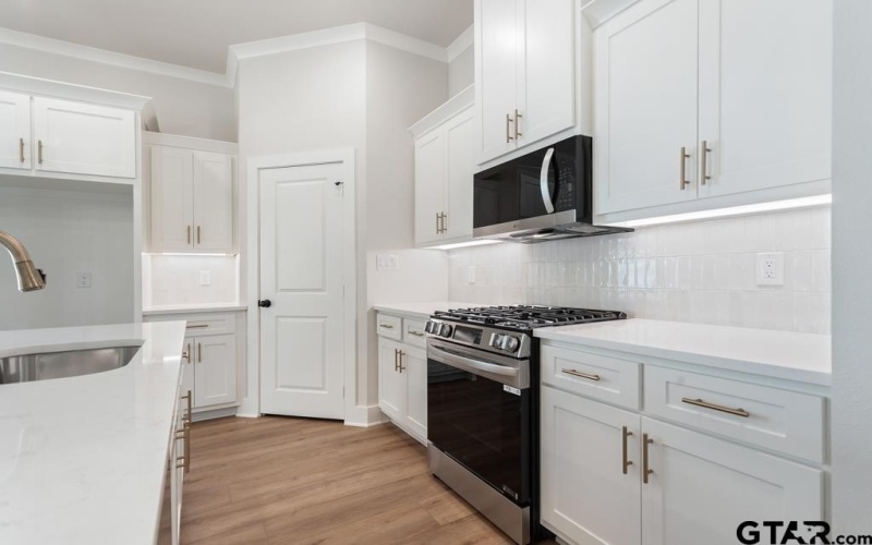 9248 Villas Ct, Tyler, TX 75703, 4 Bedrooms Bedrooms, ,2 BathroomsBathrooms,Residential,For Sale,9248 Villas Ct,0,25017340