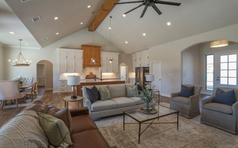 5825 111th Street, Lubbock, TX 79424, 4 Bedrooms Bedrooms, ,3 BathroomsBathrooms,Residential,For Sale,5825 111th Street,0,202563692