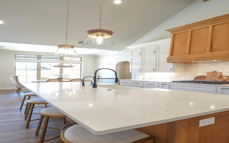 5825 111th Street, Lubbock, TX 79424, 4 Bedrooms Bedrooms, ,3 BathroomsBathrooms,Residential,For Sale,5825 111th Street,0,202563692