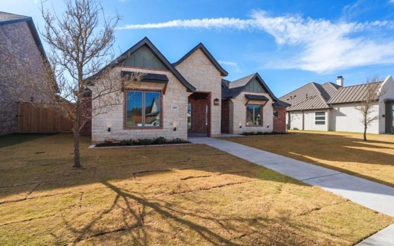 5825 111th Street, Lubbock, TX 79424, 4 Bedrooms Bedrooms, ,3 BathroomsBathrooms,Residential,For Sale,5825 111th Street,0,202563692