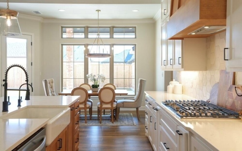 5825 111th Street, Lubbock, TX 79424, 4 Bedrooms Bedrooms, ,3 BathroomsBathrooms,Residential,For Sale,5825 111th Street,0,202563692