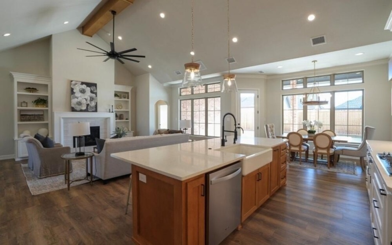 5825 111th Street, Lubbock, TX 79424, 4 Bedrooms Bedrooms, ,3 BathroomsBathrooms,Residential,For Sale,5825 111th Street,0,202563692