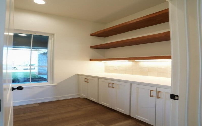 4605 140th Street, Lubbock, TX 79424, 4 Bedrooms Bedrooms, ,3 BathroomsBathrooms,Residential,For Sale,4605 140th Street,0,202563696