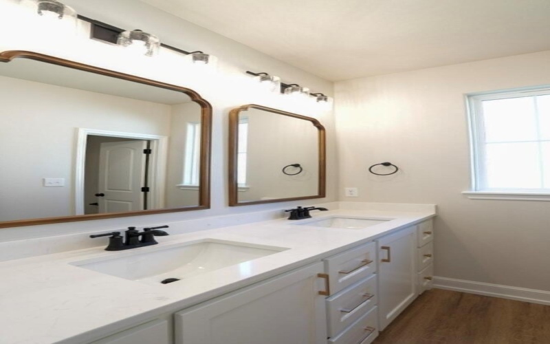 4605 140th Street, Lubbock, TX 79424, 4 Bedrooms Bedrooms, ,3 BathroomsBathrooms,Residential,For Sale,4605 140th Street,0,202563696