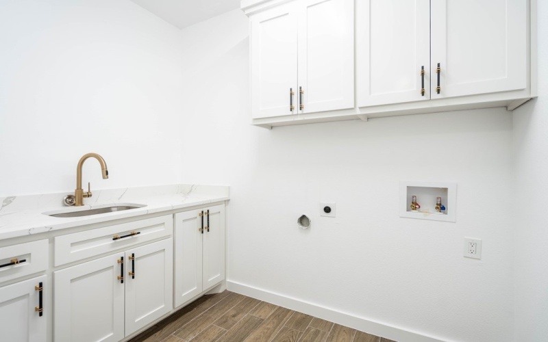 2101 S County Rd 1059, Midland, TX 79706, 5 Habitaciones Habitaciones , ,3 BañosBaños,Residential,En Venta,2101 S County Rd 1059,0,50087199