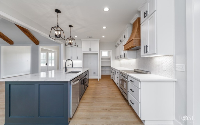 2734 Oak Hills Trail, San Angelo, TX 76904, 4 Bedrooms Bedrooms, ,5 BathroomsBathrooms,Residential,For Sale,2734 Oak Hills Trail,0,129938