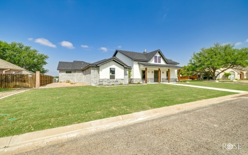 2734 Oak Hills Trail, San Angelo, TX 76904, 4 Bedrooms Bedrooms, ,5 BathroomsBathrooms,Residential,For Sale,2734 Oak Hills Trail,0,129938