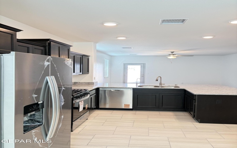 15137 Resolve Drive, El Paso, TX 79938, 3 Bedrooms Bedrooms, ,1 BathroomBathrooms,Residential,For Sale,15137 Resolve Drive,0,934549