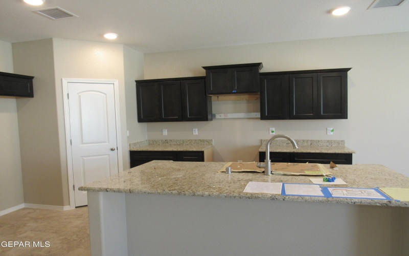 15140 Conviction Avenue, El Paso, TX 79928, 3 Habitaciones Habitaciones , ,1 BañoBaños,Residential,En Venta,15140 Conviction Avenue,0,934557