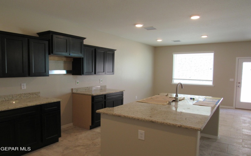 15140 Conviction Avenue, El Paso, TX 79928, 3 Habitaciones Habitaciones , ,1 BañoBaños,Residential,En Venta,15140 Conviction Avenue,0,934557