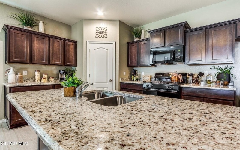 15124 Conviction Avenue, El Paso, TX 79938, 3 Bedrooms Bedrooms, ,1 BathroomBathrooms,Residential,For Sale,15124 Conviction Avenue,0,934558