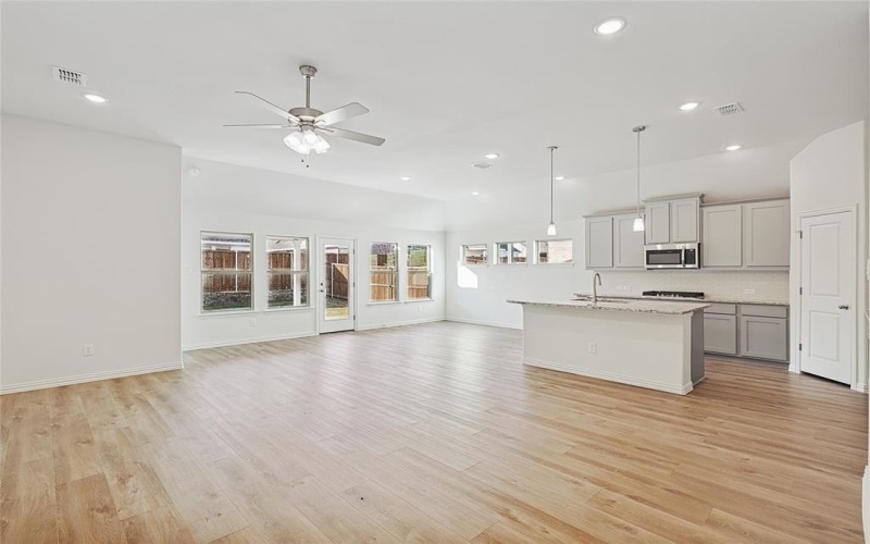 4928 Hitching Post Drive, Fort Worth, TX 76036, 4 Bedrooms Bedrooms, ,2 BathroomsBathrooms,Residential,For Sale,4928 Hitching Post Drive,0,20930411