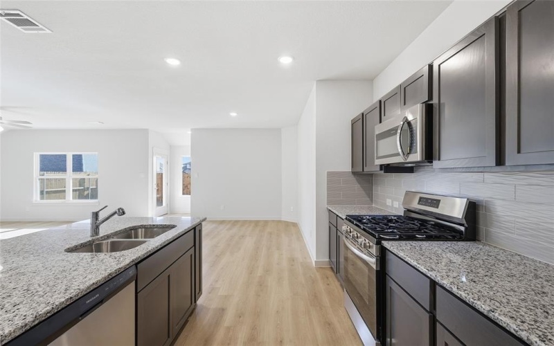 127 John Laurens Drive, Venus, TX 76084, 3 Bedrooms Bedrooms, ,2 BathroomsBathrooms,Residential,For Sale,127 John Laurens Drive,0,21030987