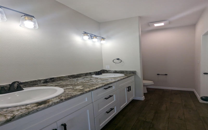 1704 E Avenue G, Lampasas, TX 76550, 3 Bedrooms Bedrooms, ,2 BathroomsBathrooms,Residential,For Sale,1704 E Avenue G,169346