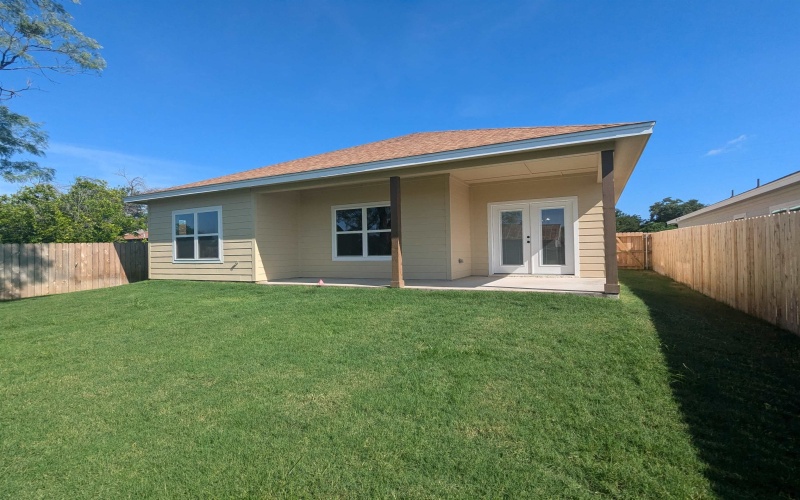 1704 E Avenue G, Lampasas, TX 76550, 3 Bedrooms Bedrooms, ,2 BathroomsBathrooms,Residential,For Sale,1704 E Avenue G,169346