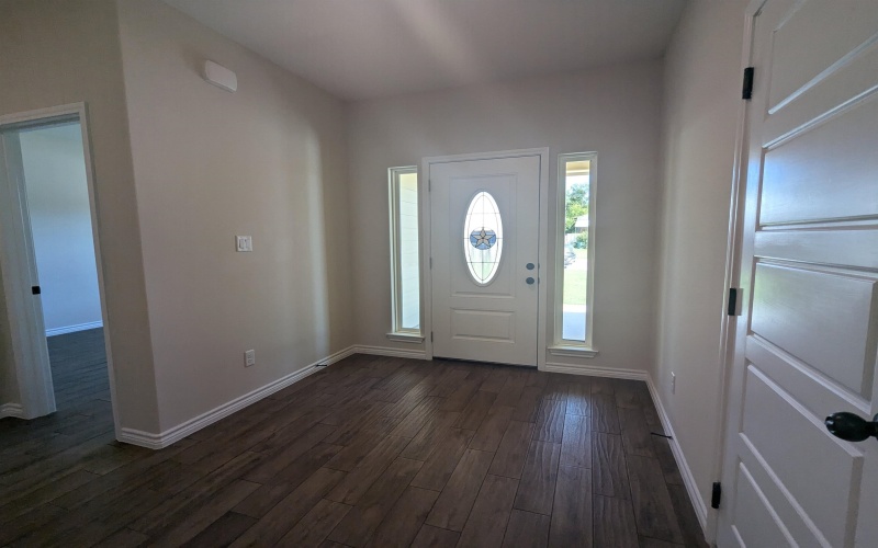 1704 E Avenue G, Lampasas, TX 76550, 3 Bedrooms Bedrooms, ,2 BathroomsBathrooms,Residential,For Sale,1704 E Avenue G,169346
