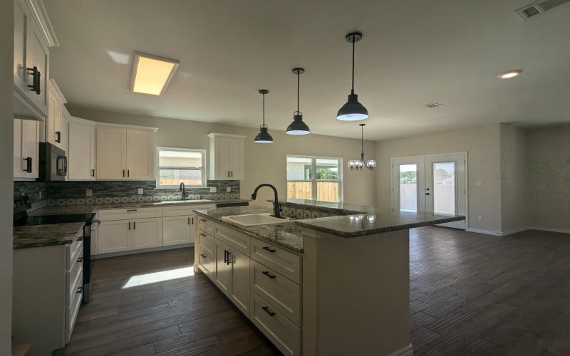 1704 E Avenue G, Lampasas, TX 76550, 3 Bedrooms Bedrooms, ,2 BathroomsBathrooms,Residential,For Sale,1704 E Avenue G,169346