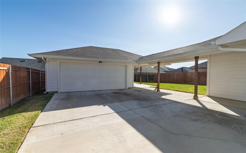 1577 Saylee Lane, Burleson, TX 76028, 3 Bedrooms Bedrooms, ,2 BathroomsBathrooms,Residential,For Sale,1577 Saylee Lane,0,21115762