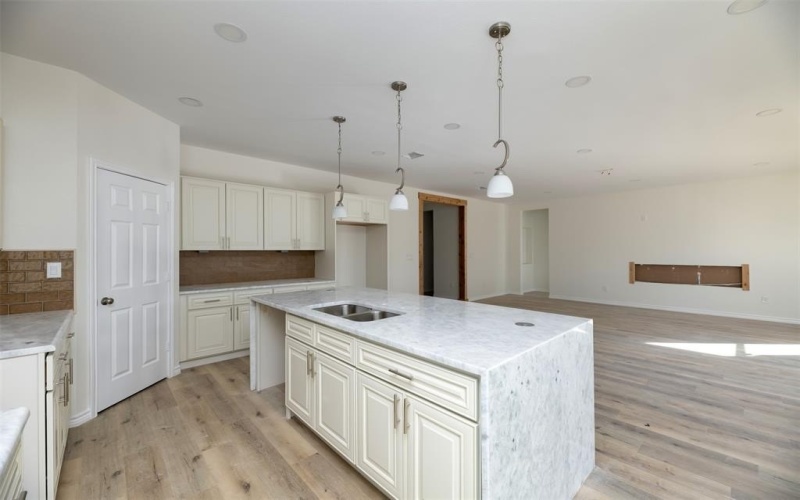 709 Blue Fathom Drive, Runaway Bay, TX 76426, 3 Bedrooms Bedrooms, ,2 BathroomsBathrooms,Residential,For Sale,709 Blue Fathom Drive,0,21119778