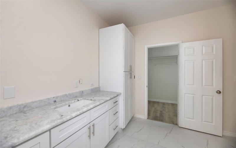 709 Blue Fathom Drive, Runaway Bay, TX 76426, 3 Bedrooms Bedrooms, ,2 BathroomsBathrooms,Residential,For Sale,709 Blue Fathom Drive,0,21119778