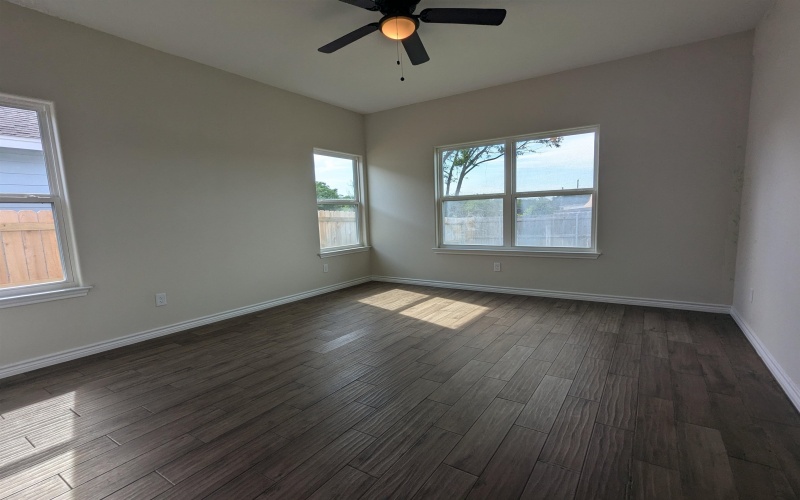 1708 E Ave G, Lampasas, TX 76550, 3 Bedrooms Bedrooms, ,2 BathroomsBathrooms,Residential,For Sale,1708 E Ave G,0,169366