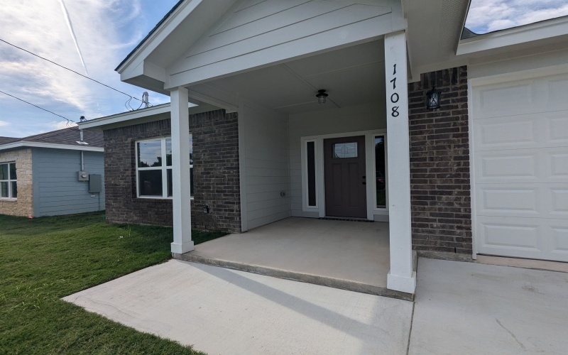 1708 E Ave G, Lampasas, TX 76550, 3 Bedrooms Bedrooms, ,2 BathroomsBathrooms,Residential,For Sale,1708 E Ave G,0,169366