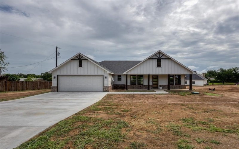 232 Prairie Street, Jacksboro, TX 76458, 3 Bedrooms Bedrooms, ,2 BathroomsBathrooms,Residential,For Sale,232 Prairie Street,0,21124873