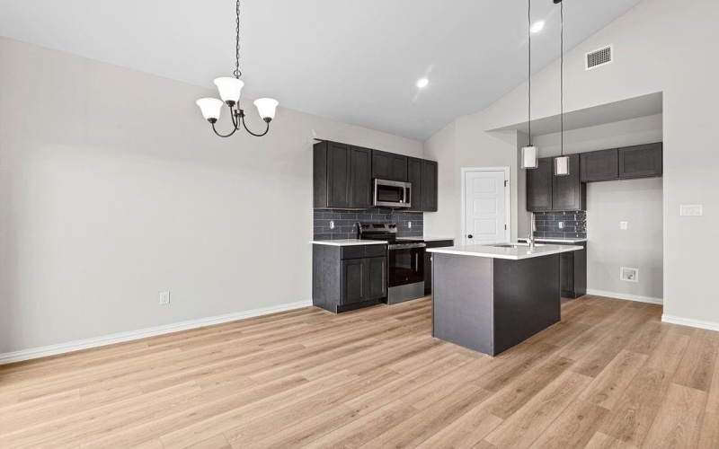 208 Lead Creek Drive, Fort Worth, TX 76131, 4 Habitaciones Habitaciones , ,2 BañosBaños,Residential,En Venta,208 Lead Creek Drive,0,21125057