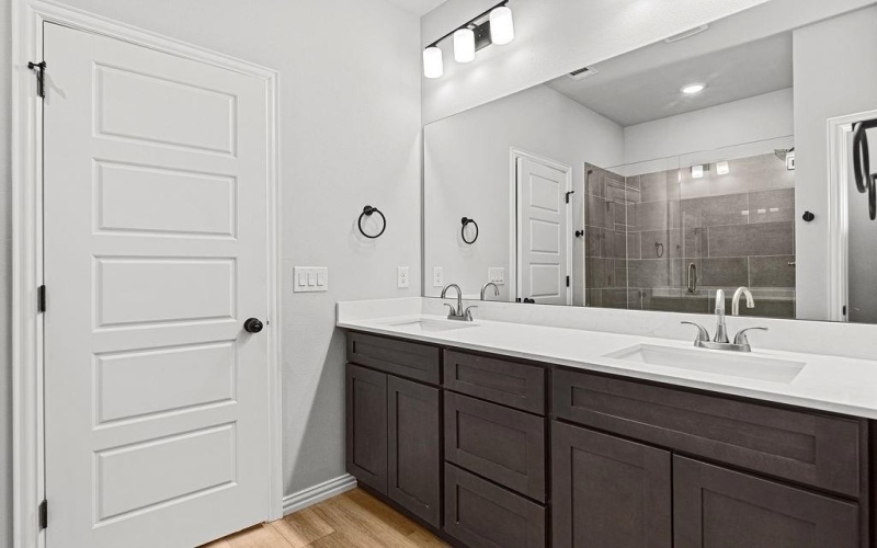 208 Lead Creek Drive, Fort Worth, TX 76131, 4 Habitaciones Habitaciones , ,2 BañosBaños,Residential,En Venta,208 Lead Creek Drive,0,21125057