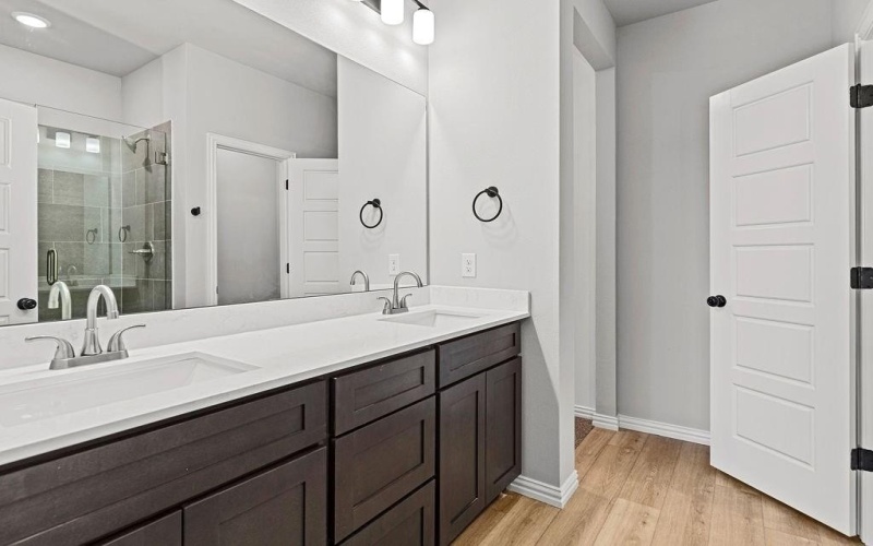 208 Lead Creek Drive, Fort Worth, TX 76131, 4 Habitaciones Habitaciones , ,2 BañosBaños,Residential,En Venta,208 Lead Creek Drive,0,21125057