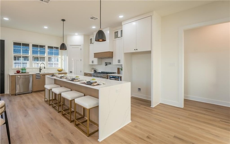 13019 Rainier Drive, Woodway, TX 76712, 5 Habitaciones Habitaciones , ,3 BañosBaños,Residential,En Venta,13019 Rainier Drive,0,218002