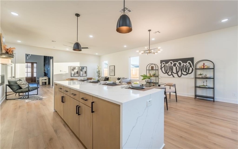 13019 Rainier Drive, Woodway, TX 76712, 5 Habitaciones Habitaciones , ,3 BañosBaños,Residential,En Venta,13019 Rainier Drive,0,218002