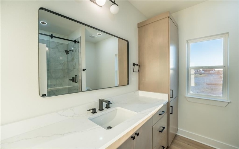 13019 Rainier Drive, Woodway, TX 76712, 5 Habitaciones Habitaciones , ,3 BañosBaños,Residential,En Venta,13019 Rainier Drive,0,218002