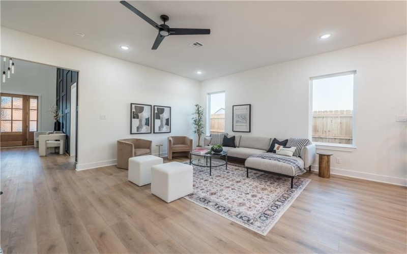 13019 Rainier Drive, Woodway, TX 76712, 5 Habitaciones Habitaciones , ,3 BañosBaños,Residential,En Venta,13019 Rainier Drive,0,218002