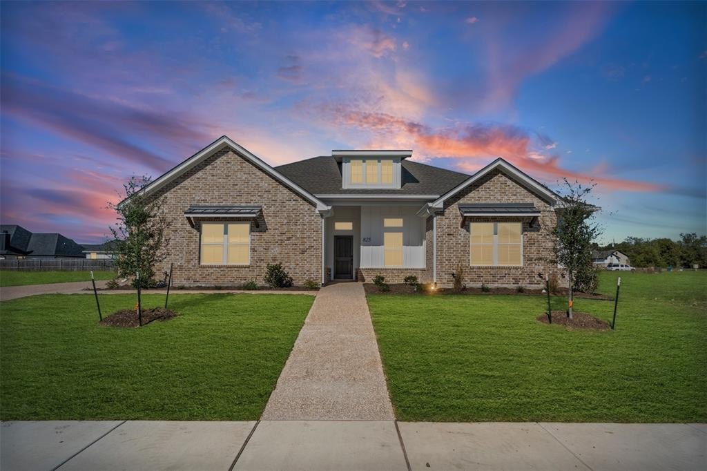 825 Forward Pass Drive, Hewitt, TX 76643, 4 Habitaciones Habitaciones , ,2 BañosBaños,Residential,En Venta,825 Forward Pass Drive,0,21122828