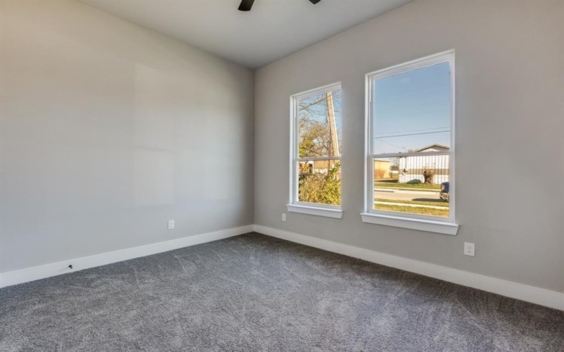 803 Rayenell Avenue, Dallas, TX 75217, 4 Habitaciones Habitaciones , ,2 BañosBaños,Residential,En Venta,803 Rayenell Avenue,0,21124135