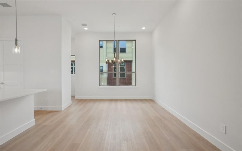 13351 Goodland Street #204, Farmers Branch, TX 75234, 3 Habitaciones Habitaciones , ,3 BañosBaños,Residential,En Venta,13351 Goodland Street,0,21124245