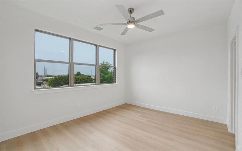 13351 Goodland Street #204, Farmers Branch, TX 75234, 3 Habitaciones Habitaciones , ,3 BañosBaños,Residential,En Venta,13351 Goodland Street,0,21124245