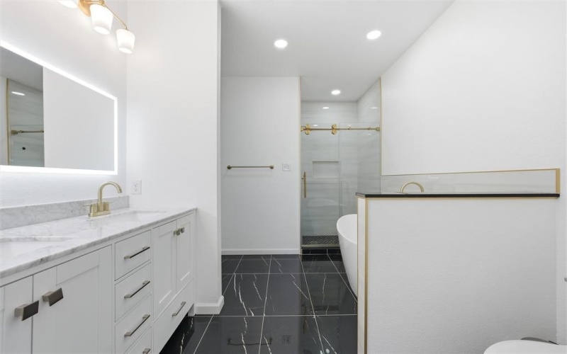 808 E Pecan Avenue, Waco, TX 76704, 3 Habitaciones Habitaciones , ,2 BañosBaños,Residential,En Venta,808 E Pecan Avenue,0,21124318