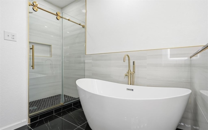 808 E Pecan Avenue, Waco, TX 76704, 3 Habitaciones Habitaciones , ,2 BañosBaños,Residential,En Venta,808 E Pecan Avenue,0,21124318