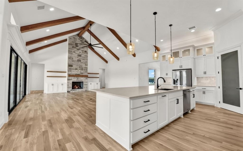 4009 Estancia Court, Weatherford, TX 76088, 4 Bedrooms Bedrooms, ,3 BathroomsBathrooms,Residential,For Sale,4009 Estancia Court,0,21124473