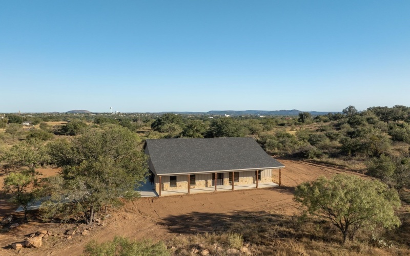 106 Bobcat Trail, Llano, TX 78643, 3 Habitaciones Habitaciones , ,2 BañosBaños,Residential,En Venta,106 Bobcat Trail,169912